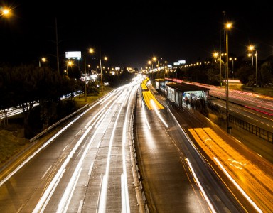 img src="http://www.parisingenieros.com/asfalto.jpg" alt="Servicio de obras civiles"