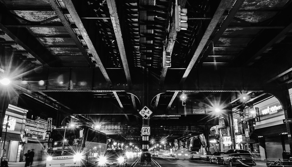 img src="http://www.parisingenieros.com/asfalto.jpg" alt="Servicio de obras civiles"