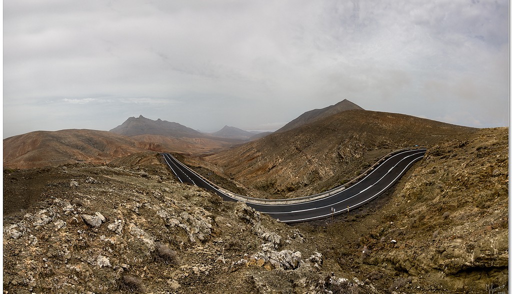 img src="http://www.parisingenieros.com/asfalto.jpg" alt="Servicio de obras civiles"