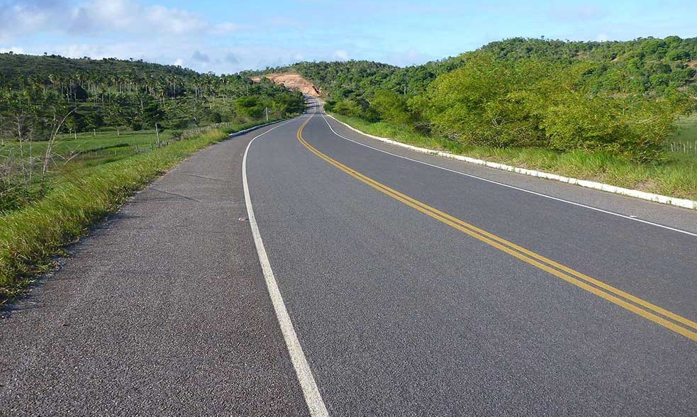 img src="http://www.parisingenieros.com/asfalto.jpg" alt="Servicio de obras civiles"